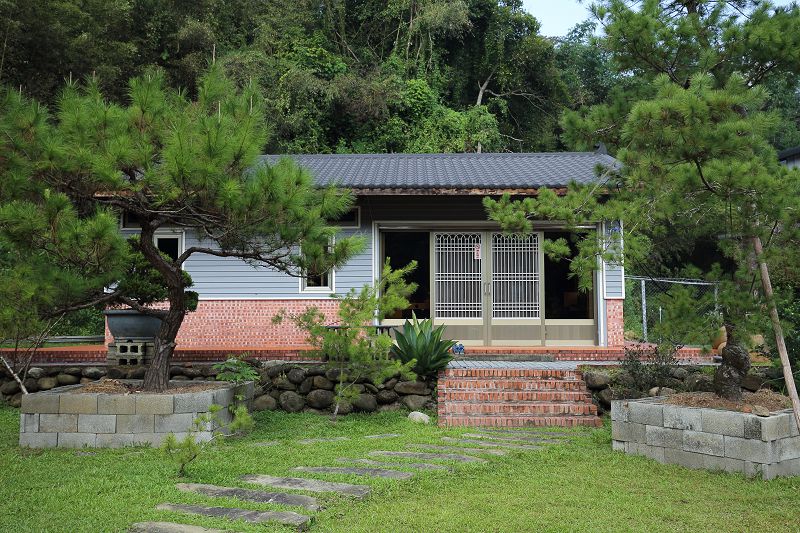 🏡 A館｜樓中樓 8人包棟房