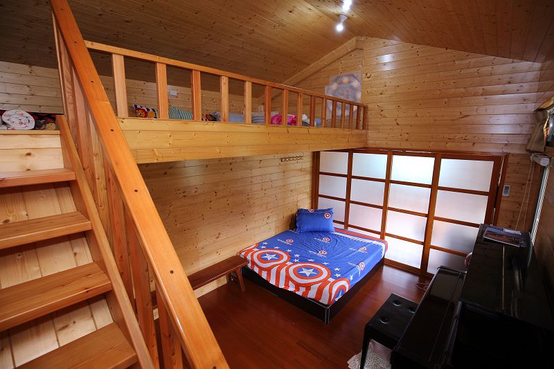 🏡 A館|樓中樓 8人包棟房