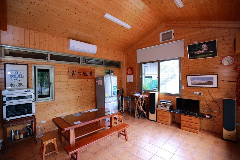 🏡 A館|樓中樓 8人包棟房