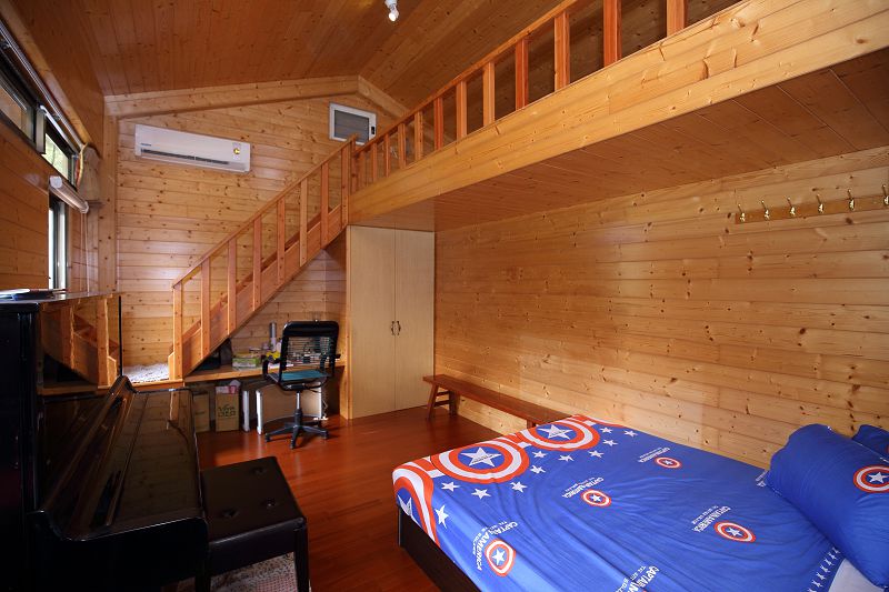 🏡 A館|樓中樓 8人包棟房