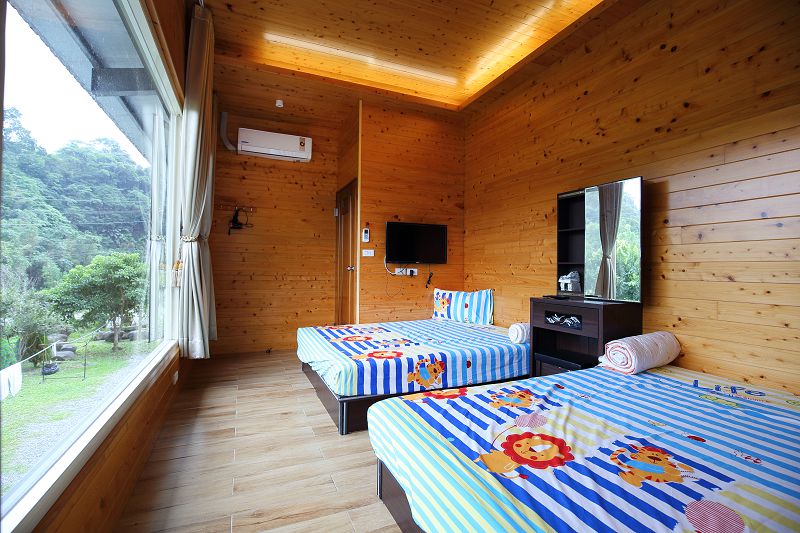 🏡B館|包棟 10人(可加至13人)